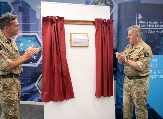 Sir Gen Hockenhull and Maj Gen Andrews unveiling plaque in the Defence Cyber Academy